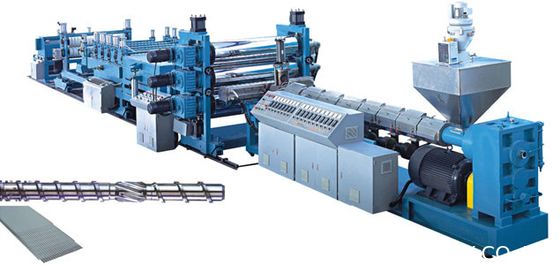 Machine en plastique pp de tuile de toit de fonction multi couvrant la tuile de feuille faisant la capacité de la machine 200-350kg/Hr