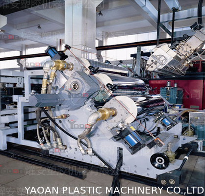 La machine jumelle d'extrusion de feuille d'ANIMAL FAMILIER de vis, utilisant la bouteille remoulent des flocons en tant que matière première, dessiccateur libre